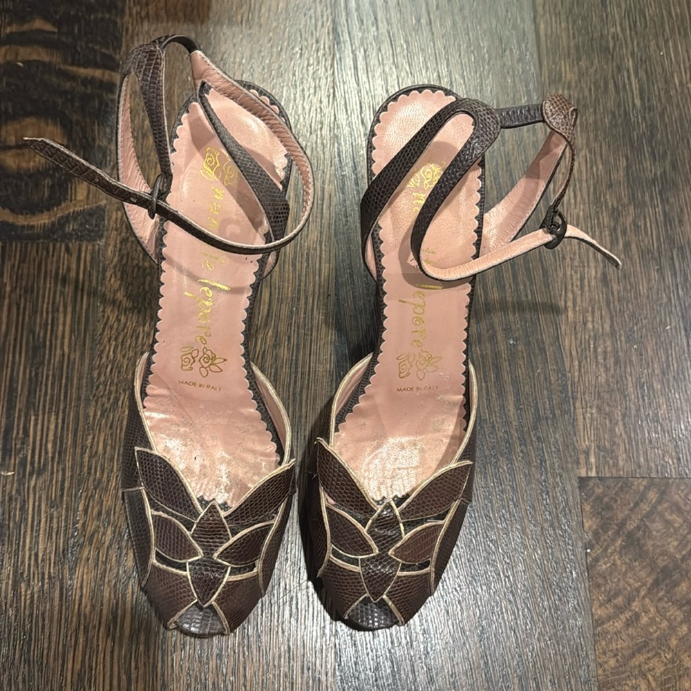 Excellent Condition Nanette Lepore chocolate platform heels size 9